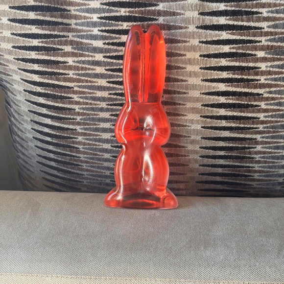 Joe Ledbetter Mr. Bunny Glass Figurine IKEA 2018 Limited Edition Collectible - Picture 3 of 10